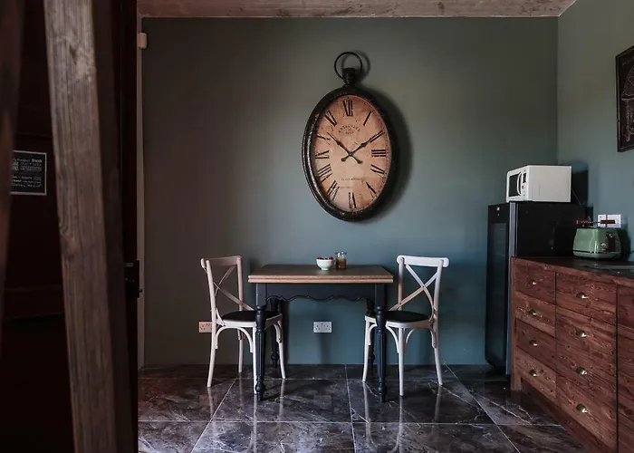 Talbot & Bons Flat *